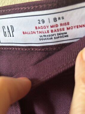 Gap Baggy Mid Rise Jeans Size 29 / 8 Deep Wine Washwell New without tags